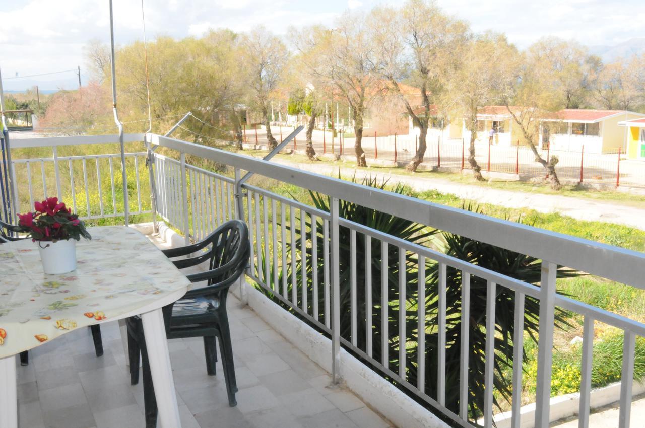Kinetta Apartments Agioi Apostoloi  Екстер'єр фото