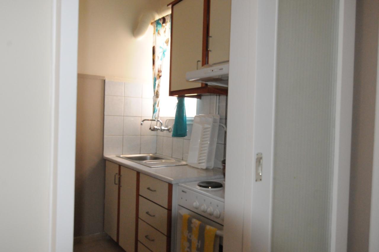Kinetta Apartments Agioi Apostoloi  Екстер'єр фото